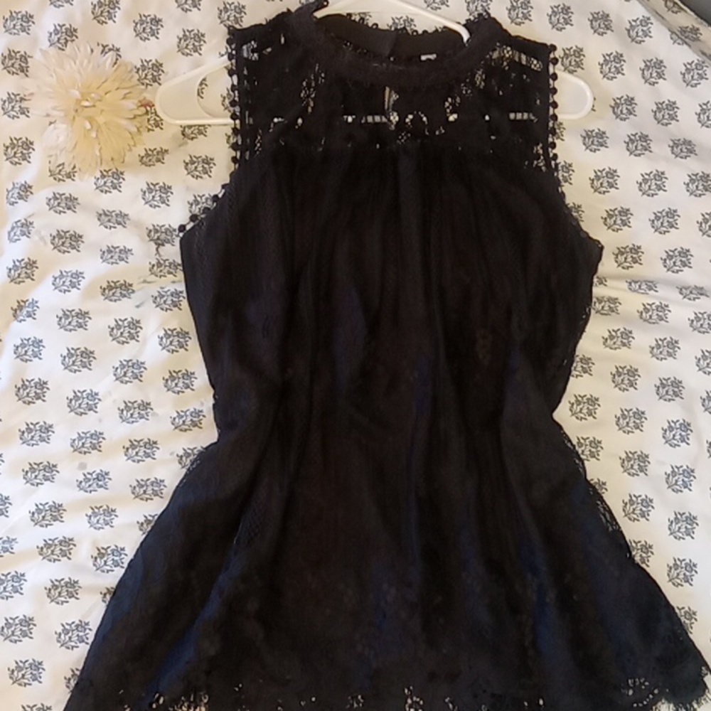 Pretty Black Lace  Top - Picture 4 of 16
